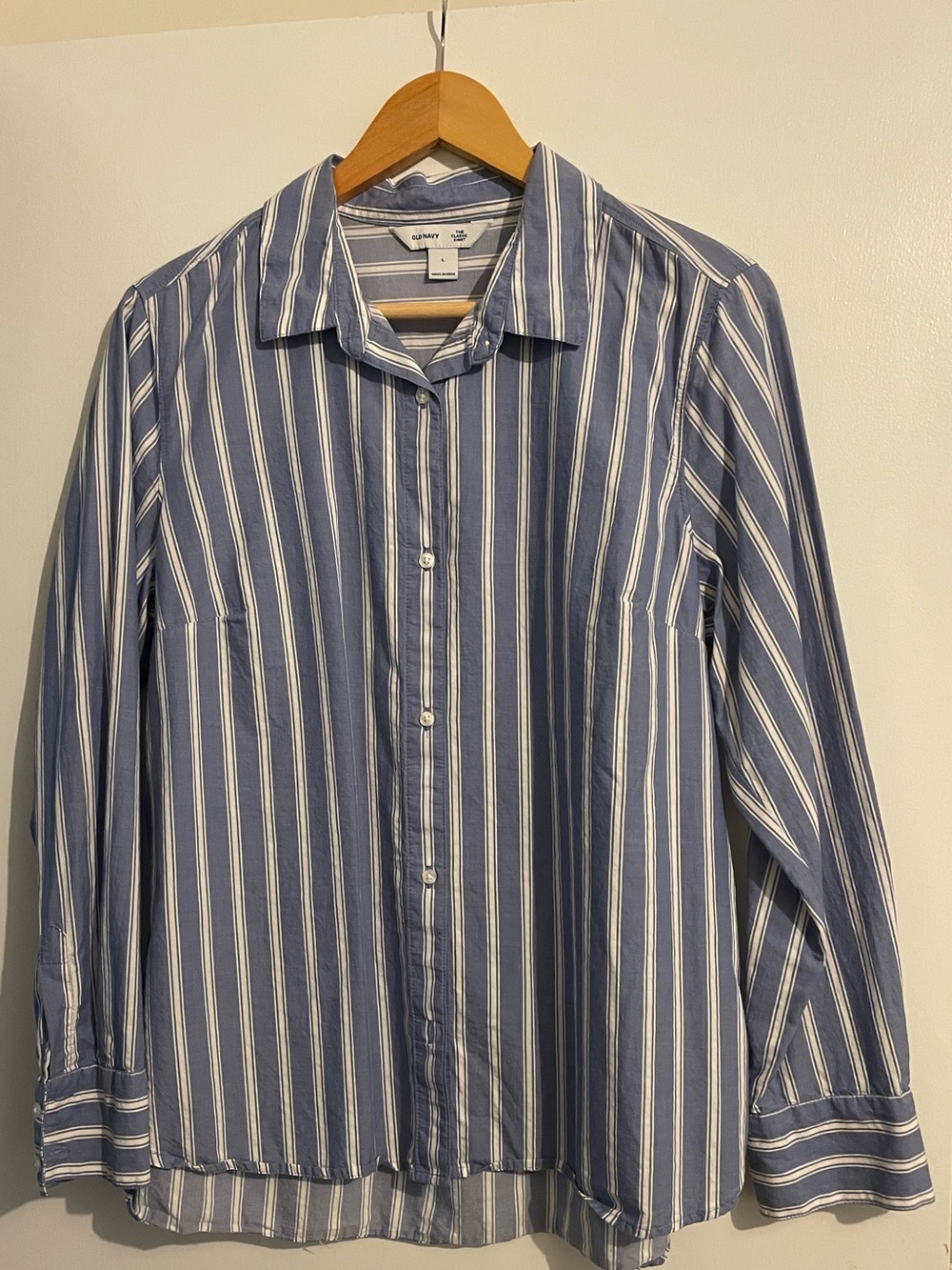 Old Navy (size Large) Blue/White Striped Button Down “The Classic Shirt”